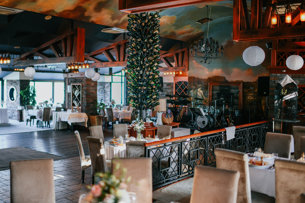 O nama Restoran Amphora